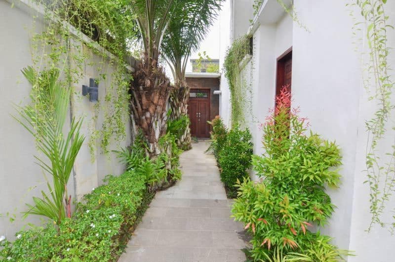 Apple Apartment Kerobokan Bali 2017 03