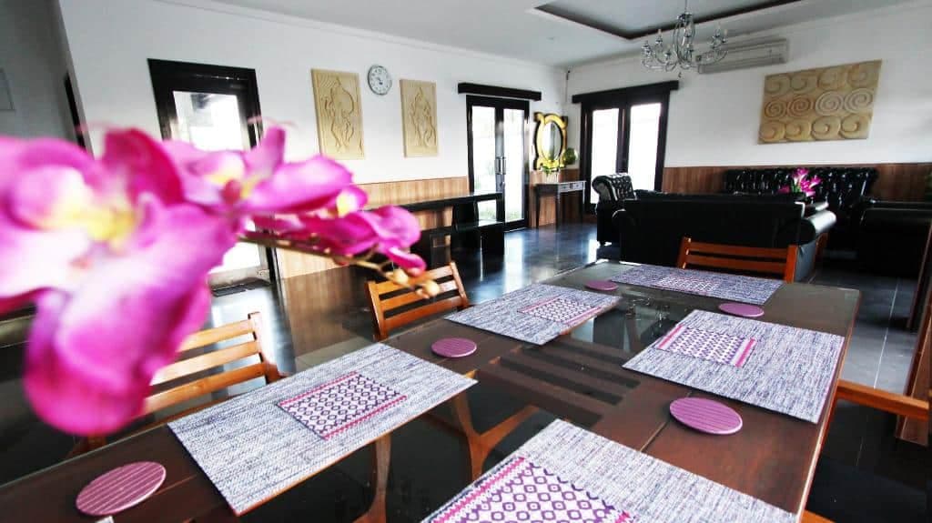 Villa Randu Seminyak Bali Indonesia 03