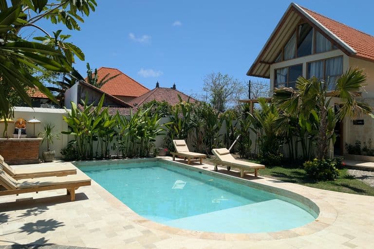 Pluto Guesthouse