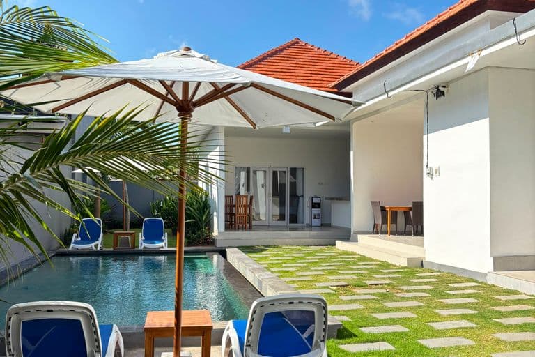 Calamari Villa